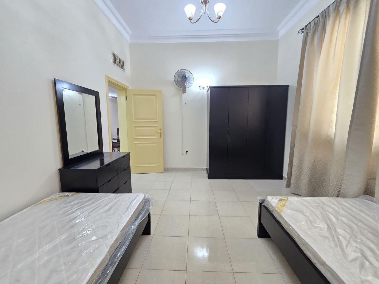 Mahooz, Apartments, Flats, Houses & Villas, BHD 350/month,  Furnished,  2 BR,  Apartment For Rent In Mahooz | Pool & Gym