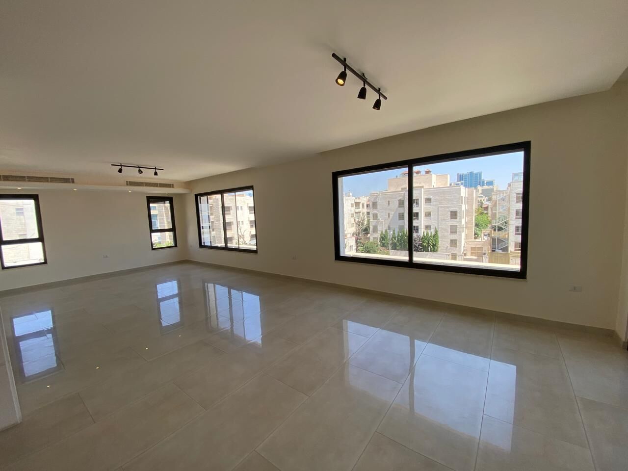 Abdoun, Apartments, Flats, Houses & Villas, JOD 22000/year,  4 BR,  320 Sq. Meter,  Apartments For Rent In Abdoun