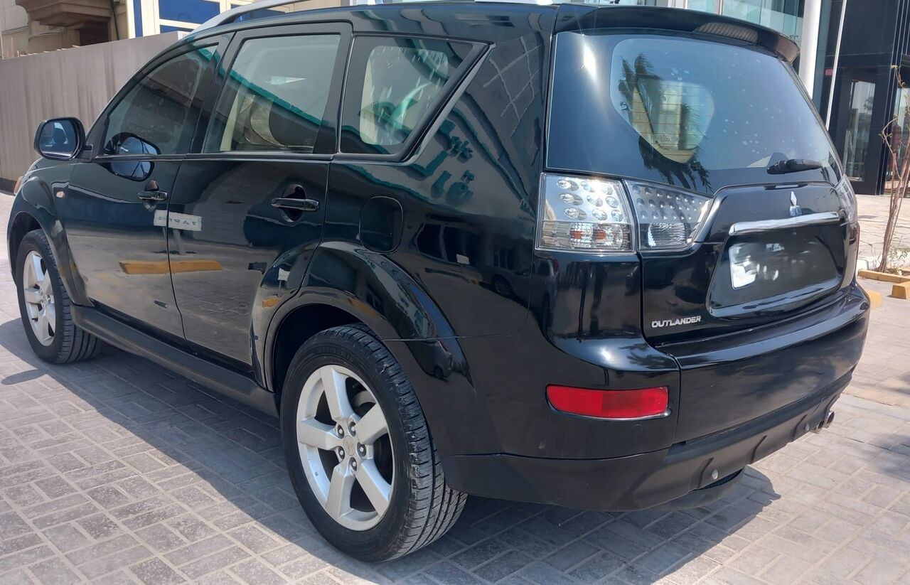 Manama, Vehicles, Cars & Trucks , BHD 1650,  Mitsubishi Outlander,  2009,  Automatic,  266 KM,  Just Buy And Drive