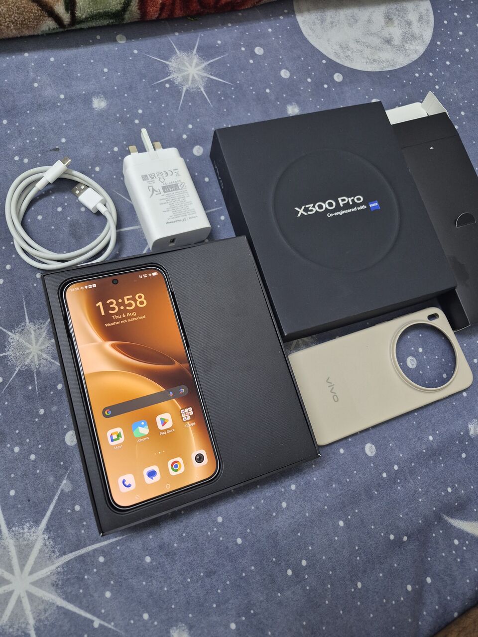 Al Rahmaniyah, Mobile Phones, SAR 3450,  Vivo X300 Pro 16gb 512gb