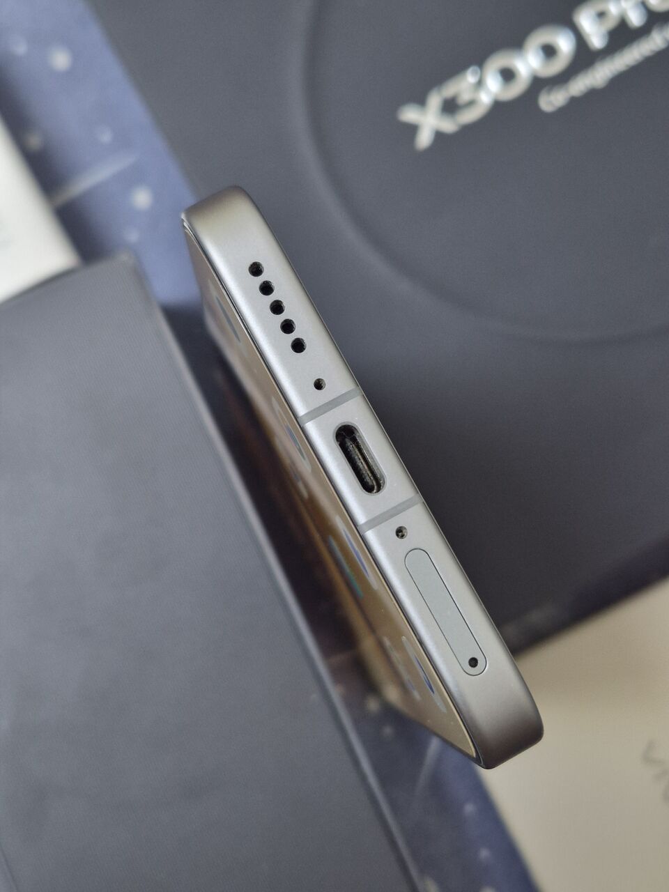 Al Rahmaniyah, Mobile Phones, SAR 3450,  Vivo X300 Pro 16gb 512gb