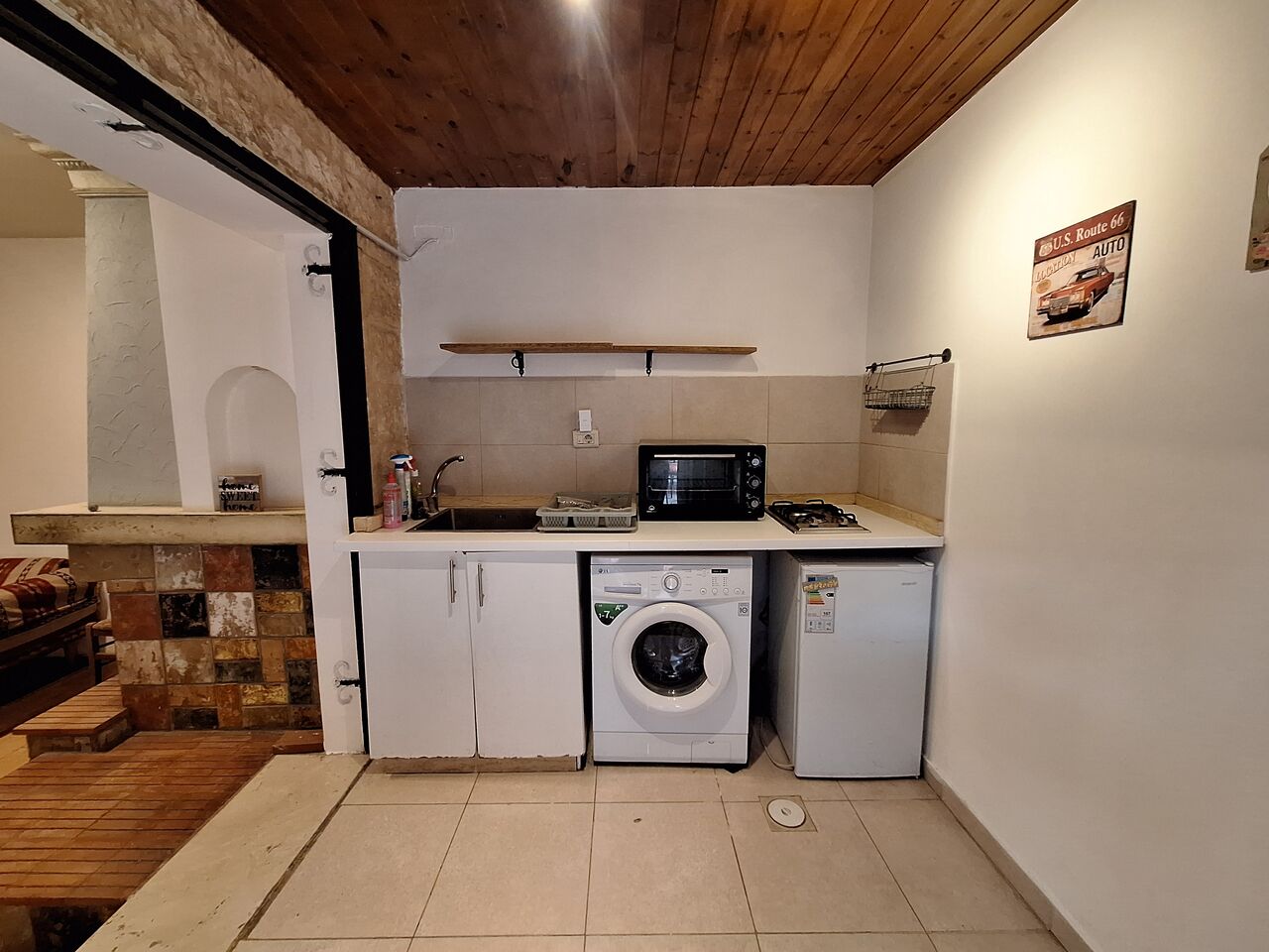 Amman, Apartments, Flats, Houses & Villas, JOD 260/month,  1 BR,  Studio With Garden, Kitchen And Bathroom. Including All Utilities.