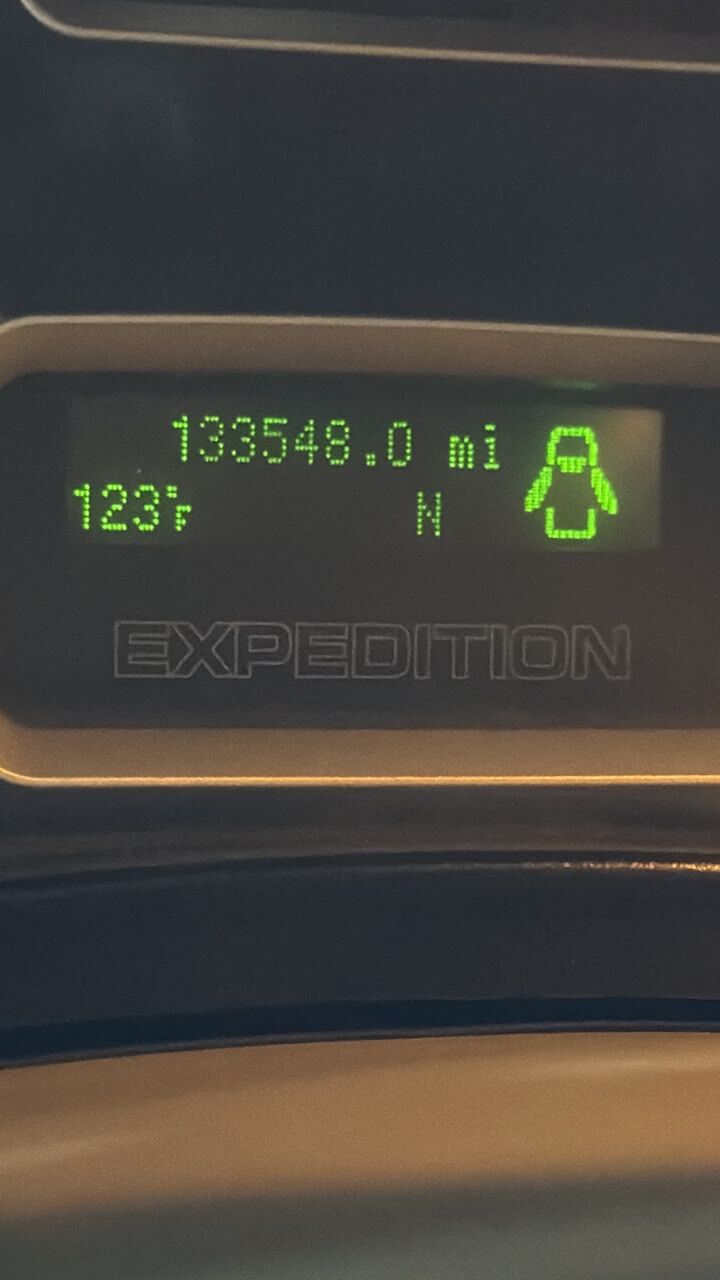 Yanbu, Vehicles, Cars & Trucks , SAR 31000,  Ford Expedition XLT,  2014,  214000 KM,