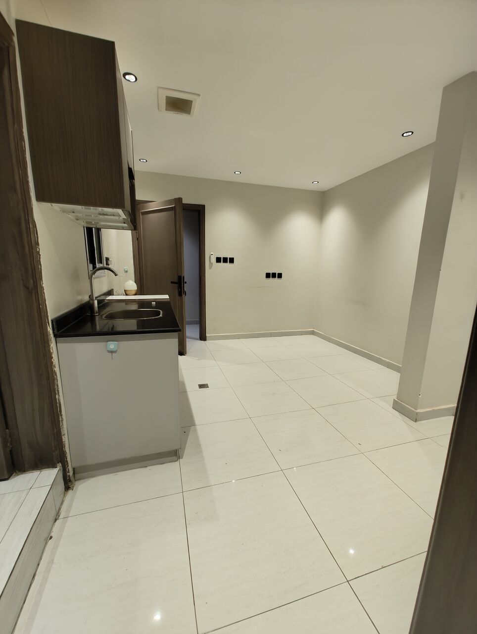 Al Malaz, Apartments, Flats, Houses & Villas, SAR 30000/year,  1 BR,  1BHK Family Apartments Available In Al Malaz Dehran Street