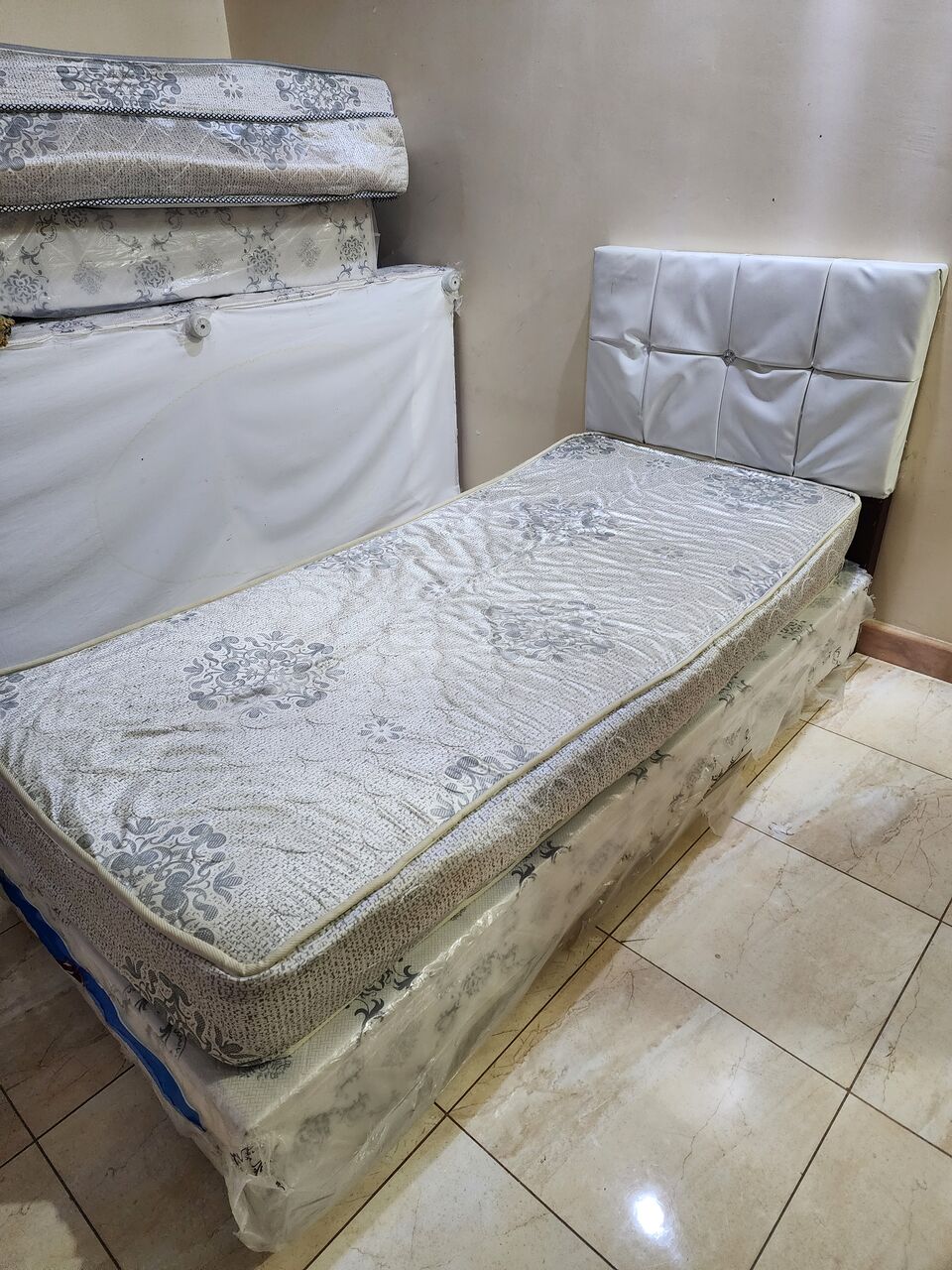Madinah, Furniture, House Furniture And Appliances For Sale - Discounted Rate Due To Final Exit