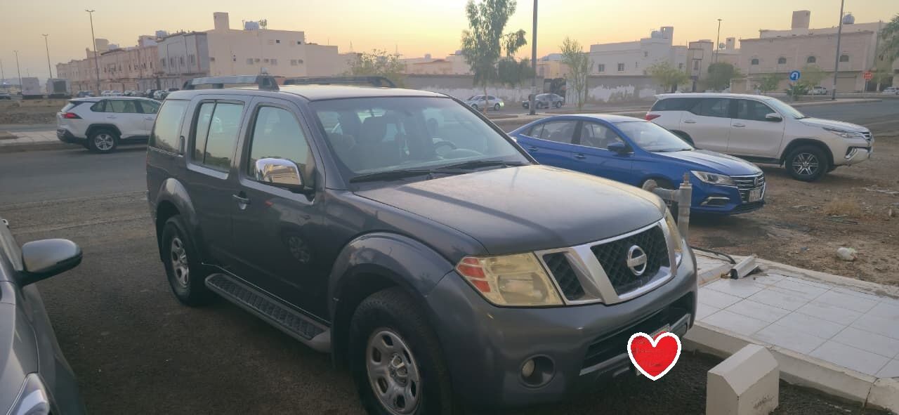 Madinah, Vehicles, Cars & Trucks , SAR 17000,  Nissan Pathfinder,  2010,  Automatic,  310535 KM,
