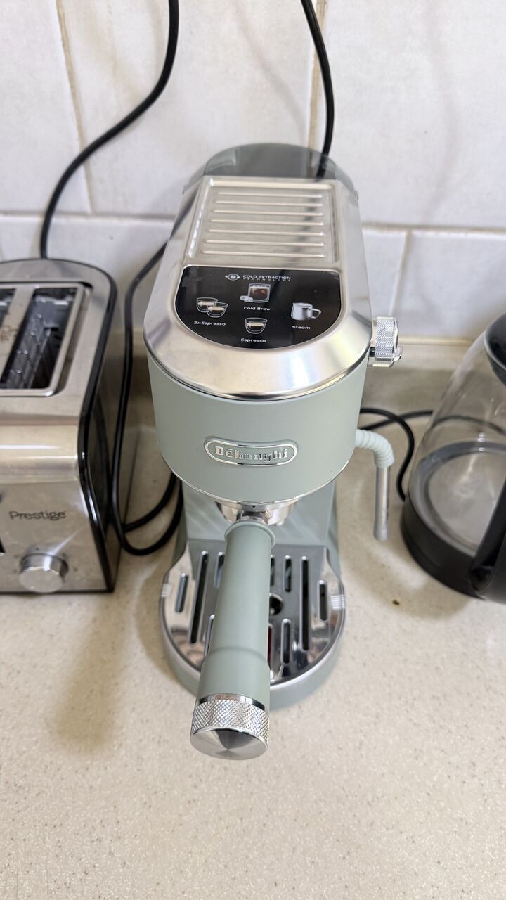 Dammam, Electronics, SAR 100,  Delonghi Coffee Machine, Rigid Fitness Walking Pad, Recliner Chair