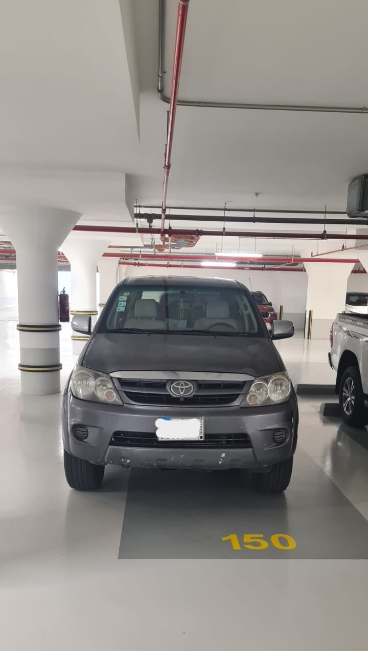 Jeddah, Vehicles, Cars & Trucks , SAR 27,  Toyota Fortuner,  2008,  Automatic,  406000 KM,    For Sale For SR: 27,000 (KM: 406000)