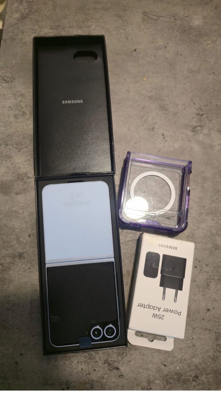 Riyadh, Mobile Phones, SAR 1900,  Samsung Z Flip 6 (256g) 1900SAR
