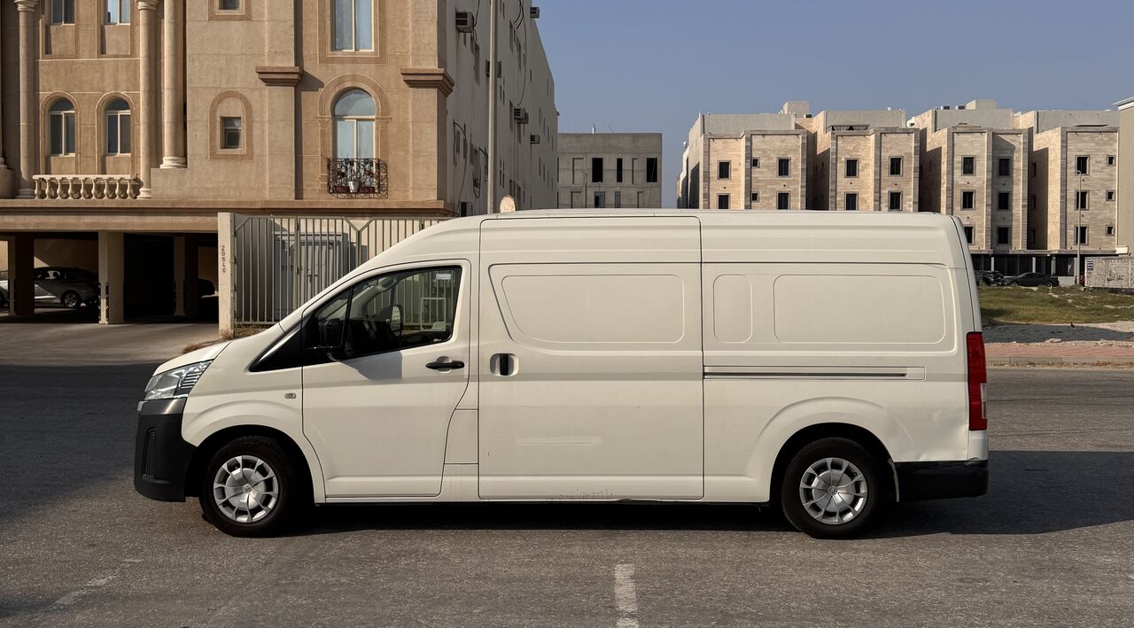 Dammam, Vehicles, Cars & Trucks , SAR 115,  Toyota Hiace High,  2021,  Manual,  276000 KM,   Roof Swing Back Door  Diesel