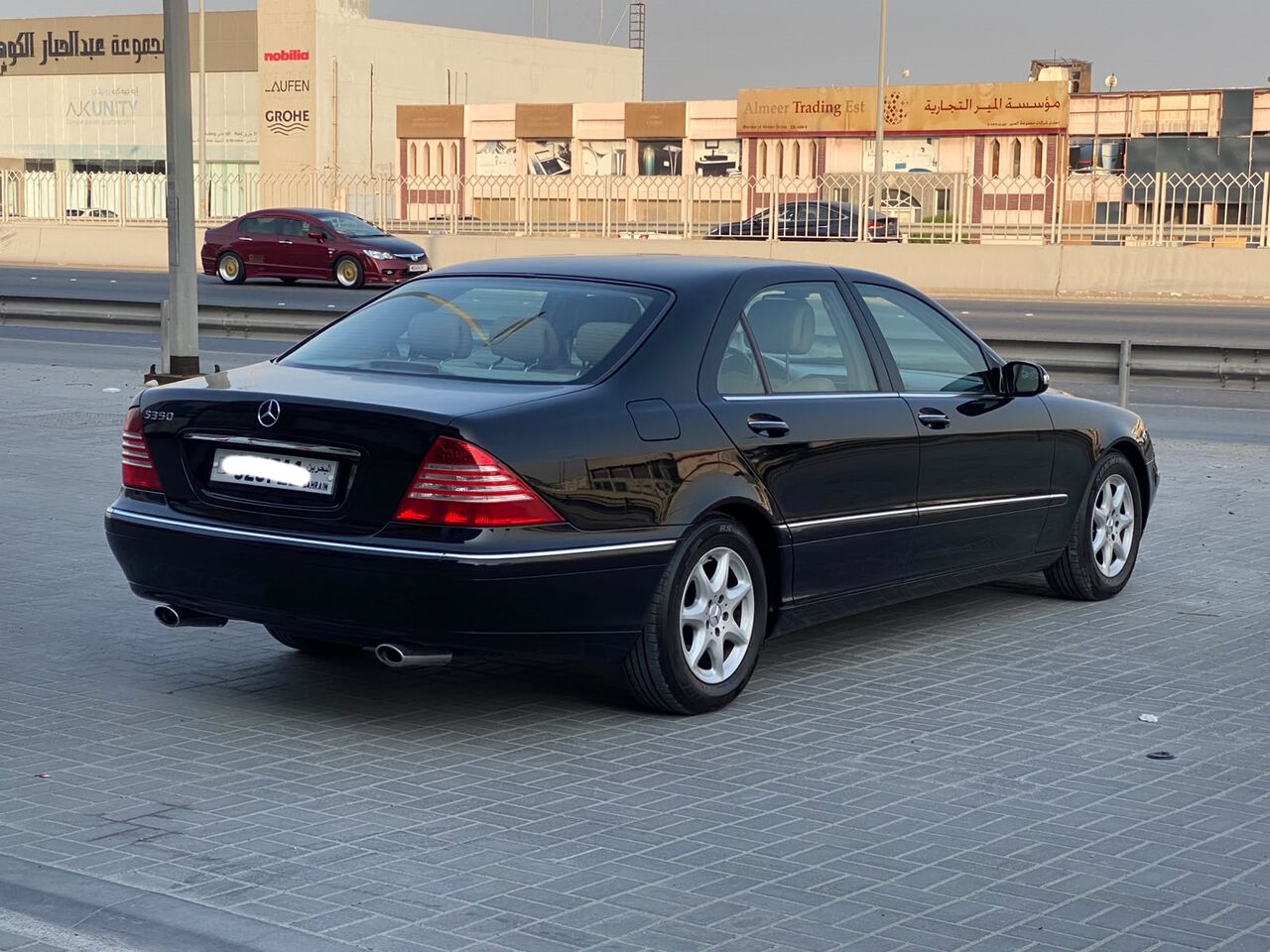 Manama, Vehicles, Cars & Trucks , BHD 1900,  Mercedes Benz S-350,  2003,  Automatic,  133550 KM,   /  (Black)