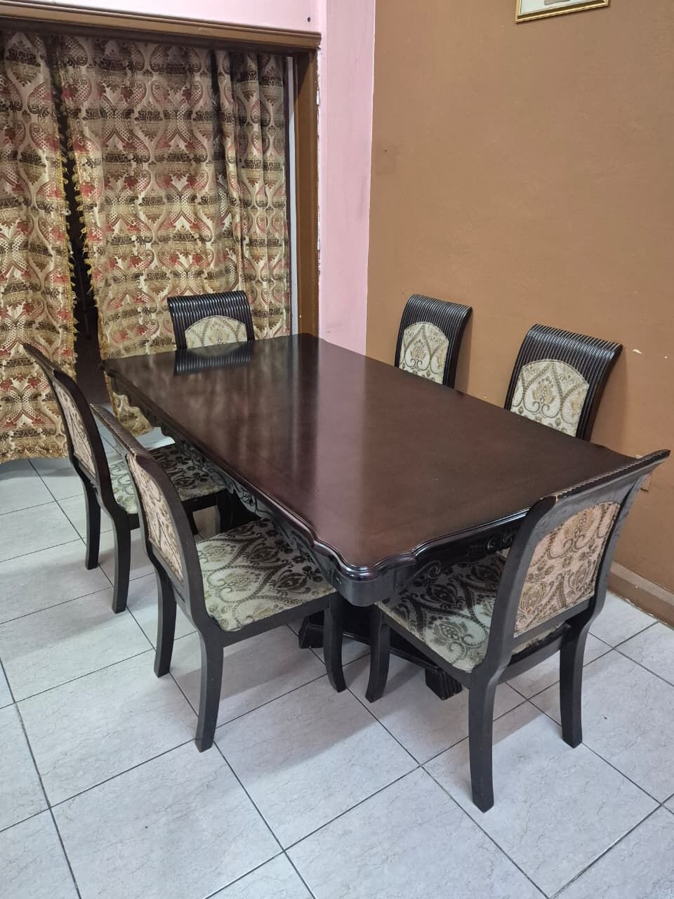 Al Adama, Furniture, SAR 700,  Dining Table With 6 Chairs