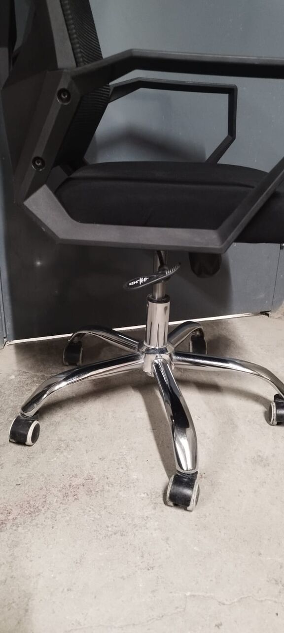 Olaya, Furniture, Office Chair With Wheels For Sale