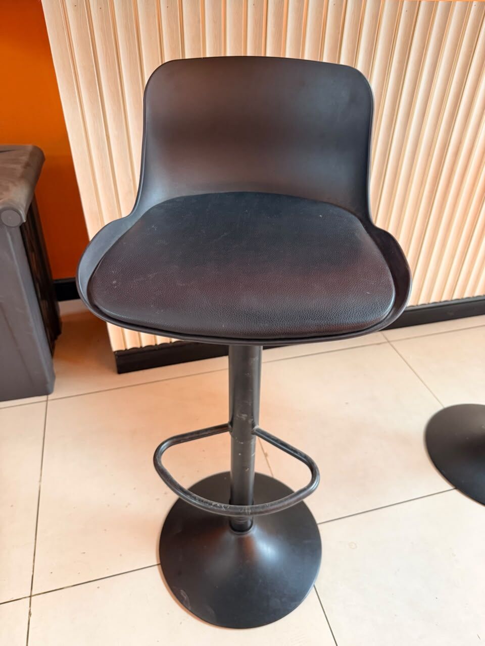 Riyadh, Furniture, SAR 35,  CHAIR FOR SALE