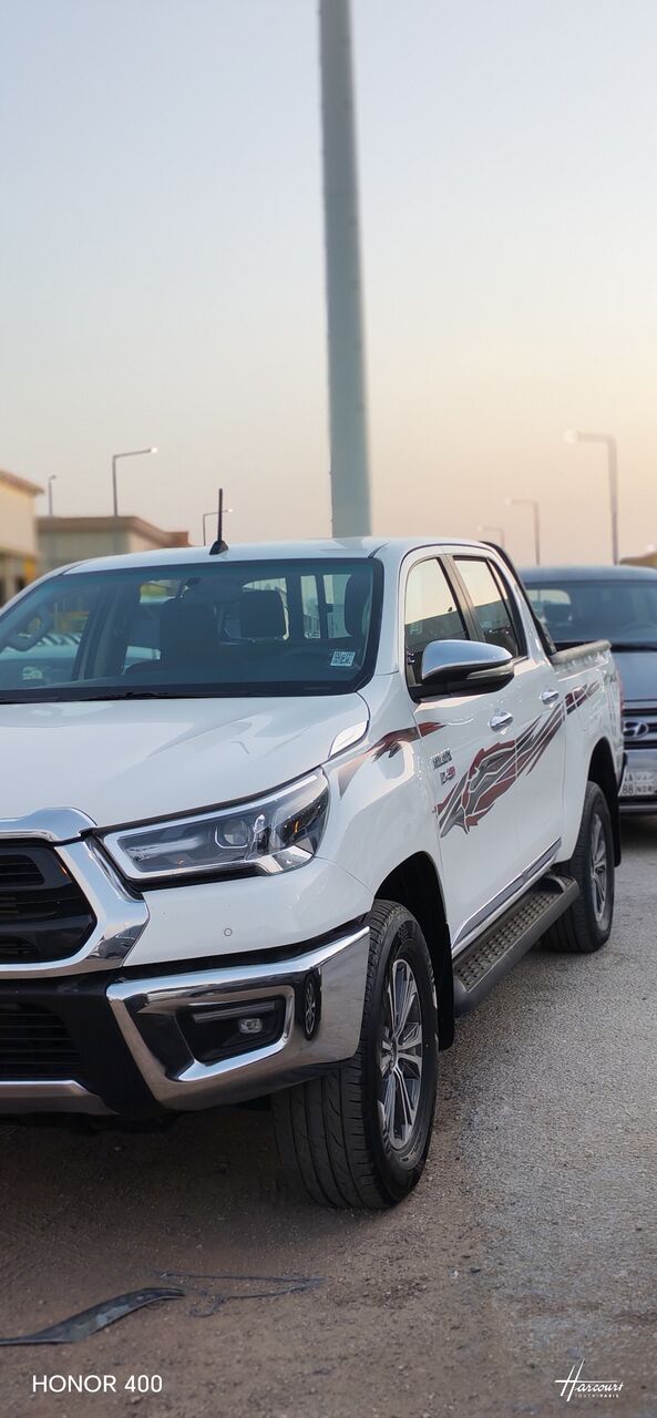 Riyadh, Vehicles, Cars & Trucks , SAR 118000,  Toyota Hilux,  2024,  Automatic,  115000 KM,