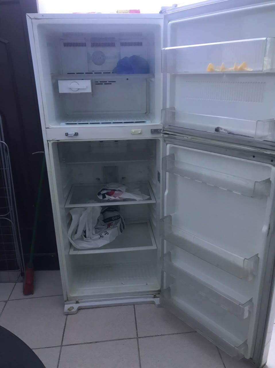 Riyadh, Electronics, SAR 100,  Refrigerator