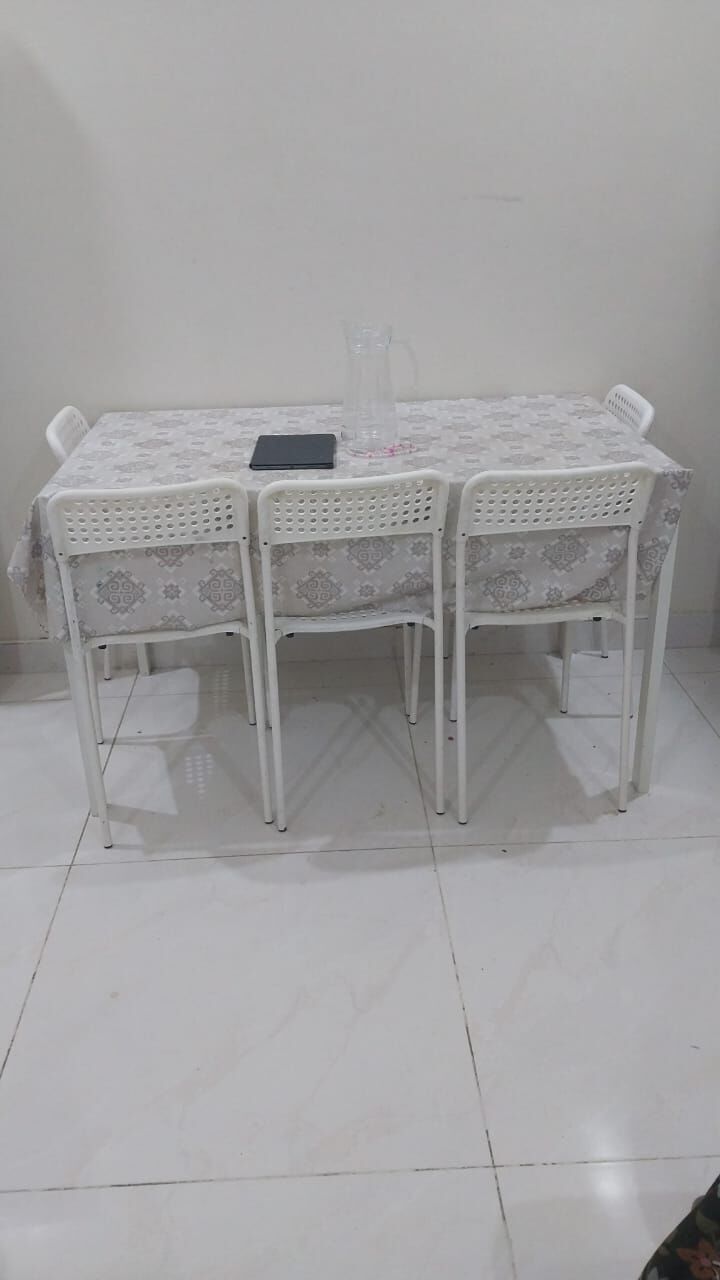 Al Waha, Furniture, SAR 350,  Dinning  Table With 5 Chairs.