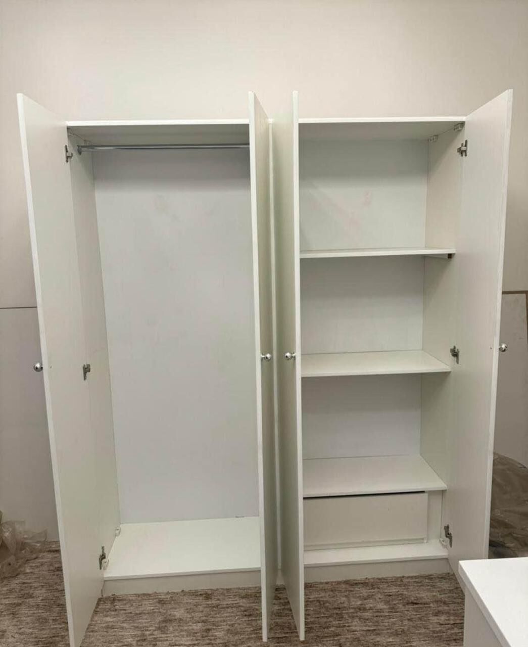 Jeddah, Furniture, SAR 1,  4 Doors Wardrobe And Dressing Table Available