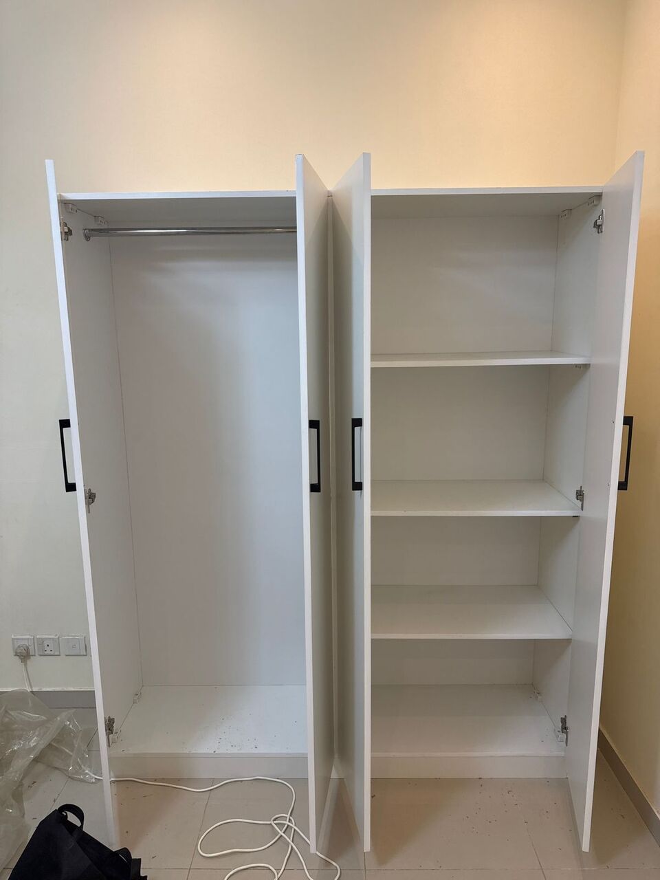 Jeddah, Furniture, SAR 1,  4 Doors Wardrobe And Dressing Table Available