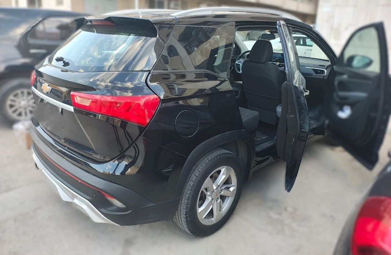 Riyadh, Vehicles, Cars & Trucks , SAR 30,  Chevrolet Captiva,  2021,  Automatic,  115000 KM,  Only 30k- , , , Excellent Condition.