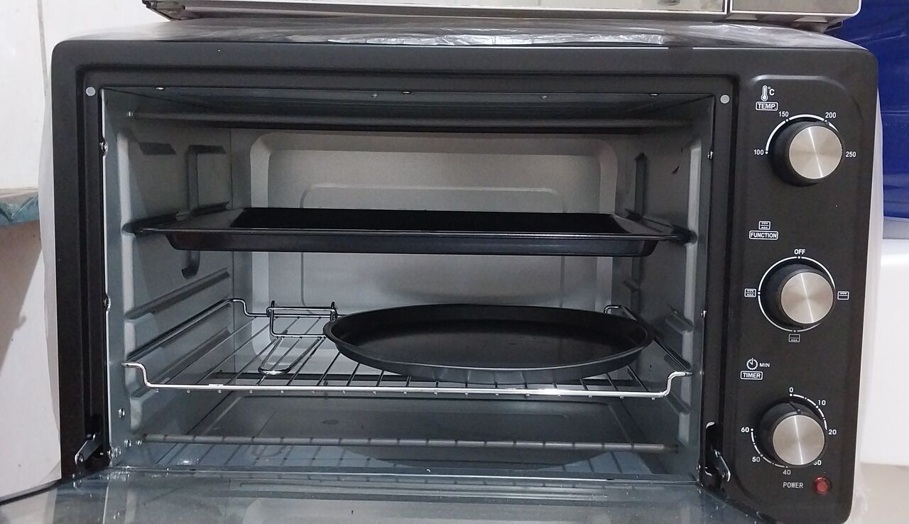 Yanbu, Furniture, SAR 340,  Grill Plus Baking Electric Oven