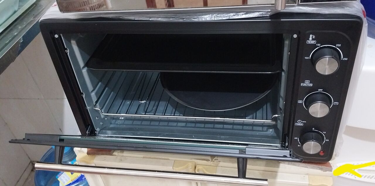 Yanbu, Furniture, SAR 340,  Grill Plus Baking Electric Oven