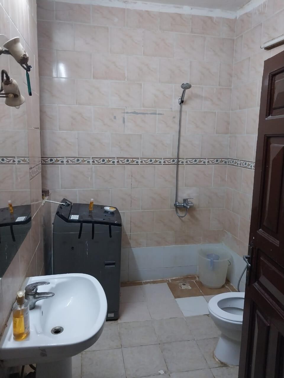 Prince Abdulmajeed, Rooms for Rent, SAR 700/month,  Furnished,  2000 Sq. Meter,  A SINGLE SEPARATE DELUXE STUDIO BED ROOM IS AVAILABLE FOR RENT
