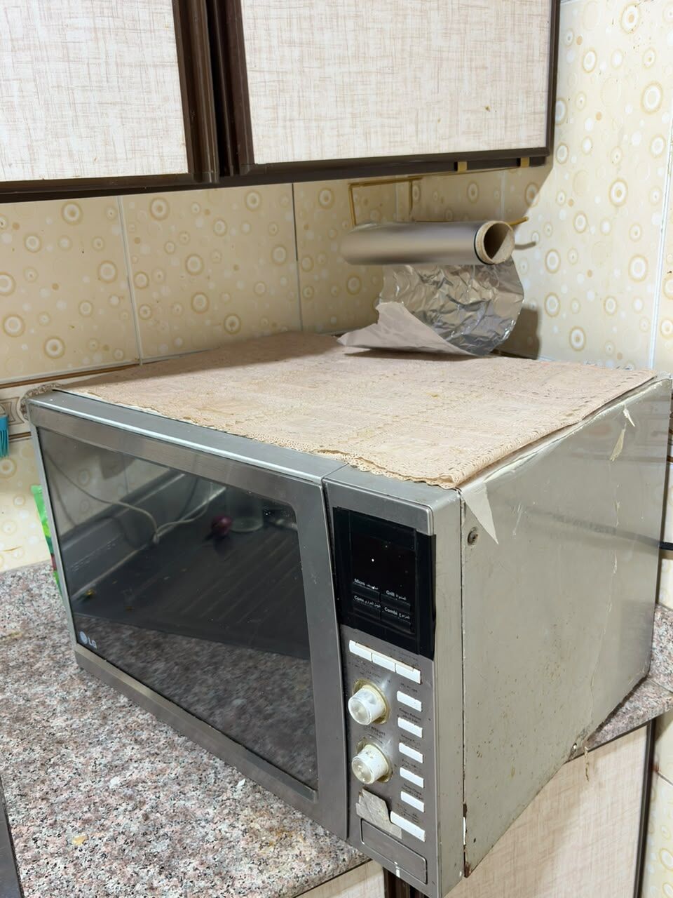 Jeddah, Appliances, SAR 250,  LG MICROWAVE OVEN WITH GRILL AND CONVECTION