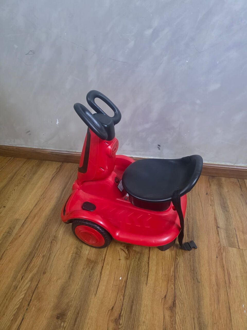 Al Aziziyah, Baby & Kid Stuff, SAR 120,  New Baby/Kids Drifting Scooter (SAR 120)