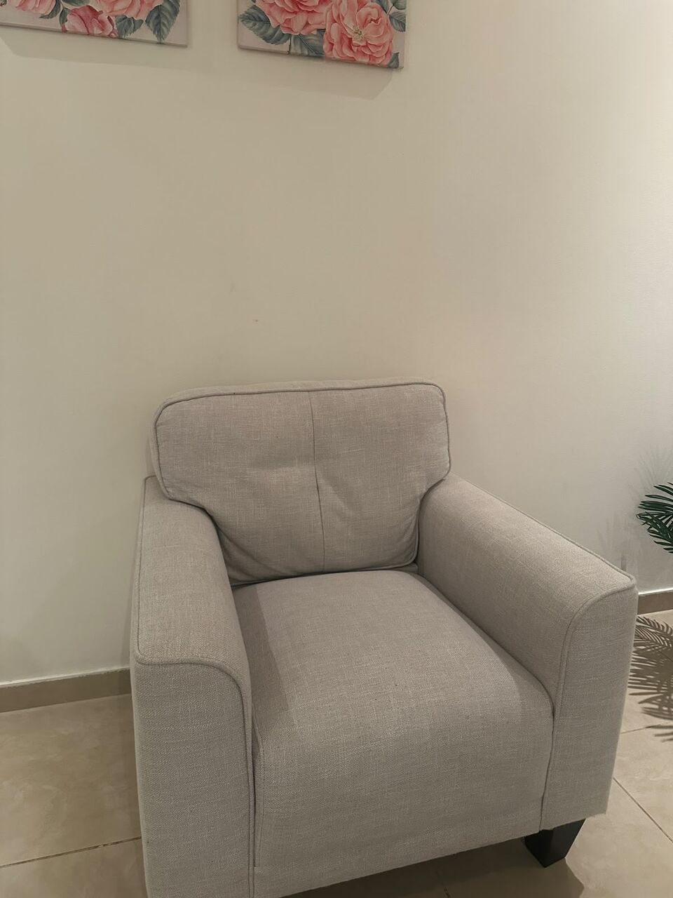 Riyadh, Furniture, SAR 1300,  6 Seater Sofa Set With Table