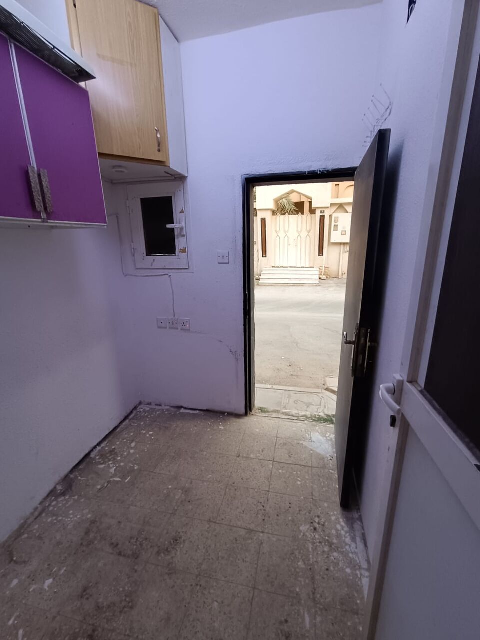 Olaya, Apartments, Flats, Houses & Villas, SAR 11000/year,  1 BR,  Villa Outside Driver Room With Attached Washroom And Small Kitchen