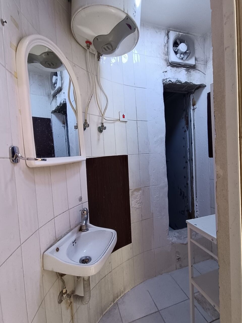 Olaya, Apartments, Flats, Houses & Villas, SAR 11000/year,  1 BR,  Villa Outside Driver Room With Attached Washroom And Small Kitchen
