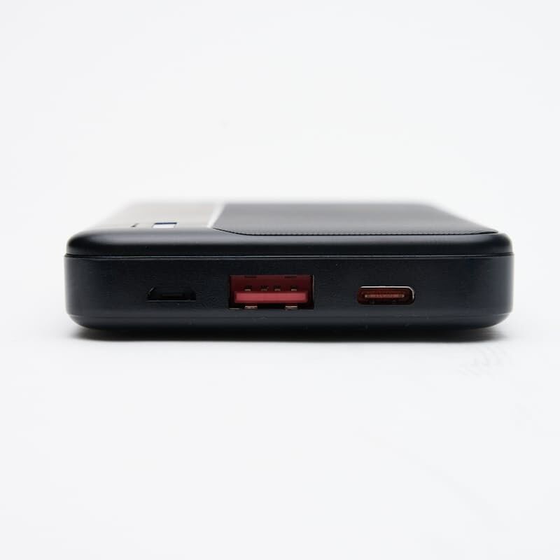 Manama, Electronics, BHD 6,  YesPlus YS-915 10000mAh Power Bank Designed For Fast Charging