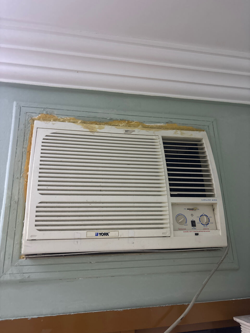 Jeddah, Items Wanted, York Window Ac 1.5 Ton (400 SR)