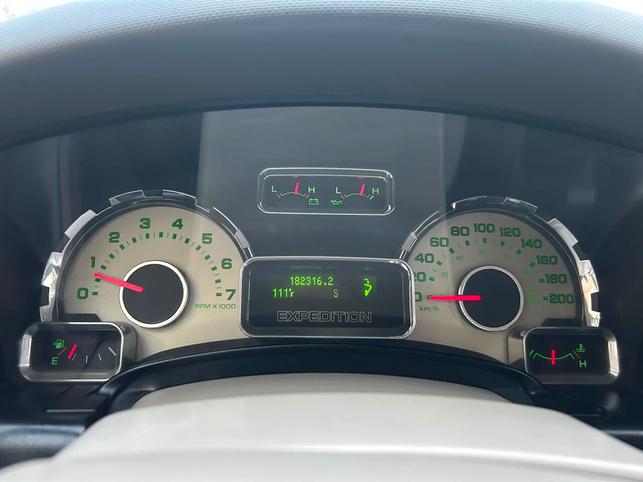 Riyadh, Vehicles, Cars & Trucks , SAR 22000,  Ford Expedition,  2012,  Automatic,  290000 KM,