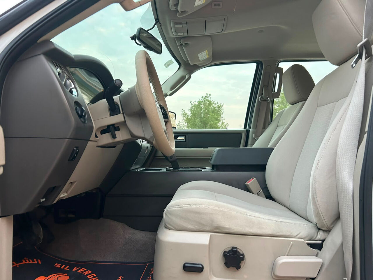 Riyadh, Vehicles, Cars & Trucks , SAR 22000,  Ford Expedition,  2012,  Automatic,  290000 KM,
