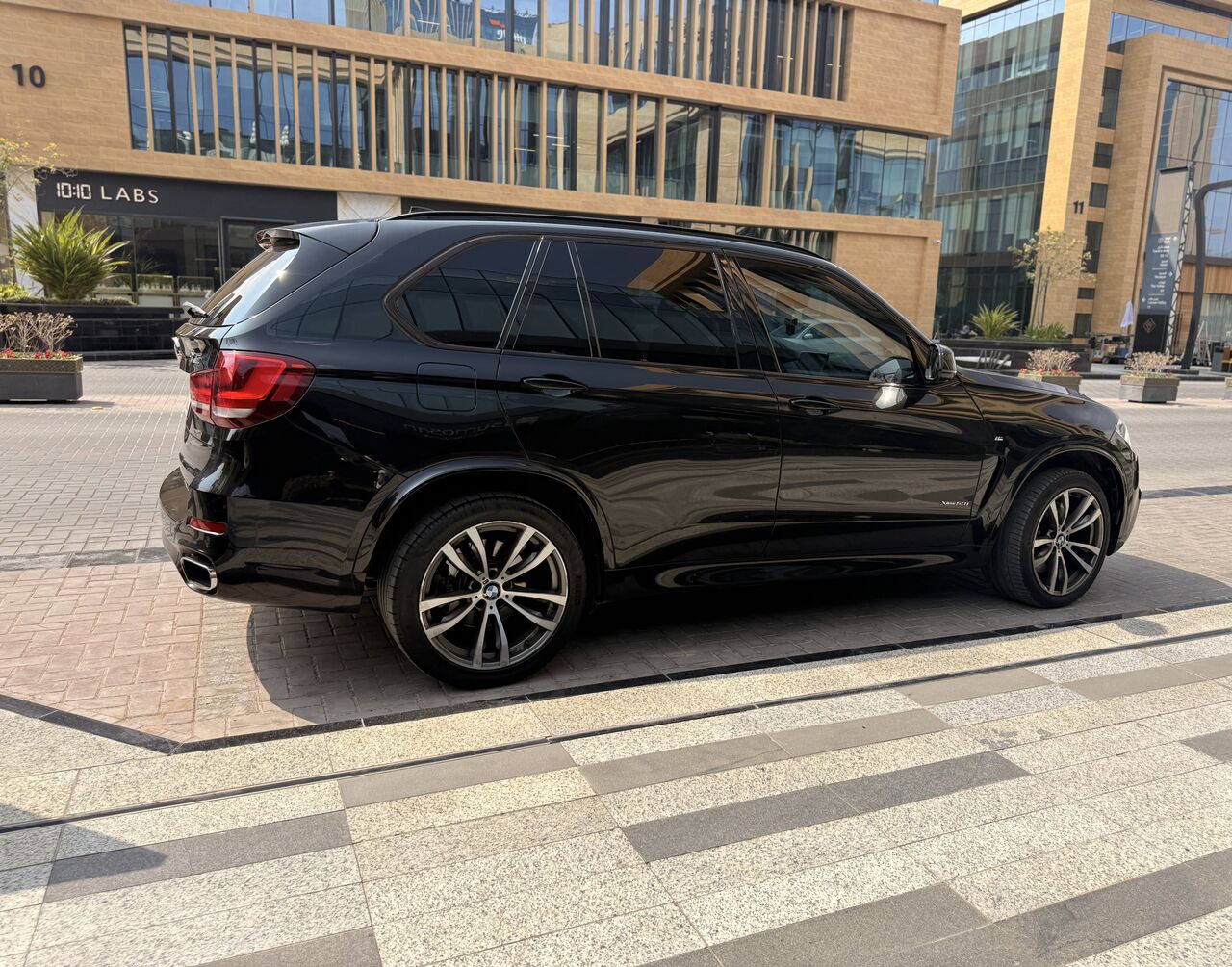 Riyadh, Vehicles, Cars & Trucks , SAR 1,  Bmw X5 M,  2014,  Automatic,  224000 KM,  Luxurious  Kit &ndash; Super Clean &ndash; Excellent Condition