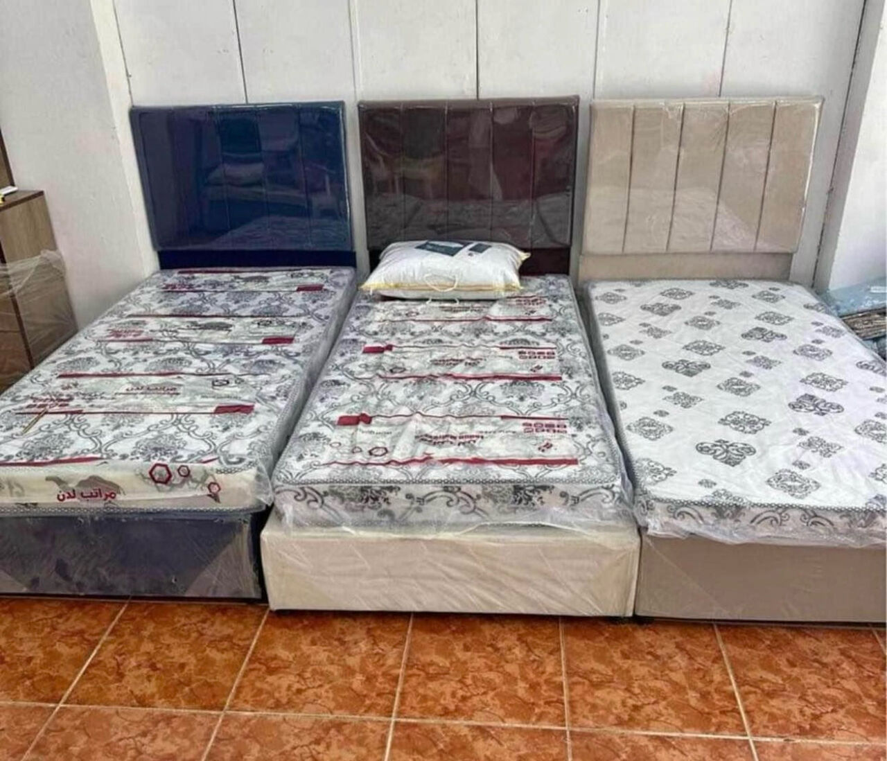 Jeddah, Furniture, SAR 5,  Single Bed And Mattress Available In Low Price