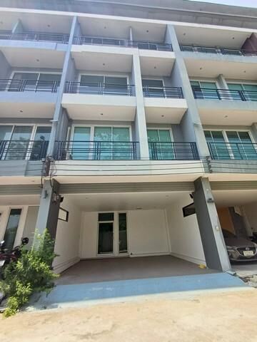 Bangkok, Villas, THB 24000,  22 Sq. Feet,  Home Office For Rent, 4 Floors, 277 Sq M, Ramintra Area. Near Fashion Island (Company