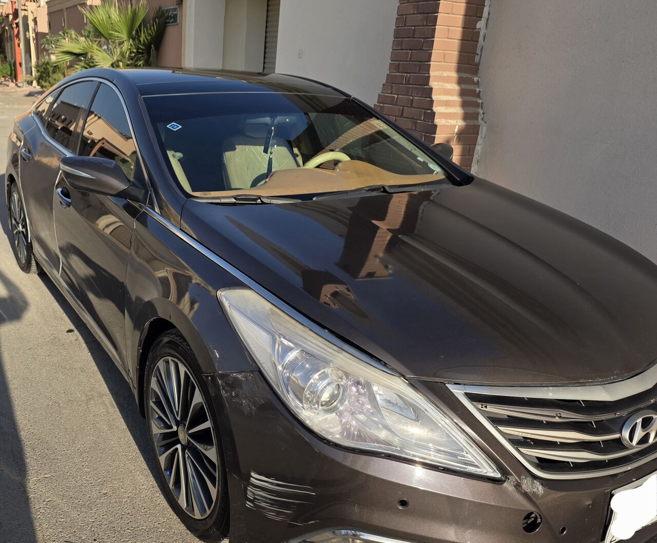 Riyadh, Vehicles, Cars & Trucks , SAR 23000,  Hyundai Azera,  2015,  Automatic,  219000 KM,    V6 Full Option &ndash; Luxury Sedan | Excellent Condition | Well Maintained |