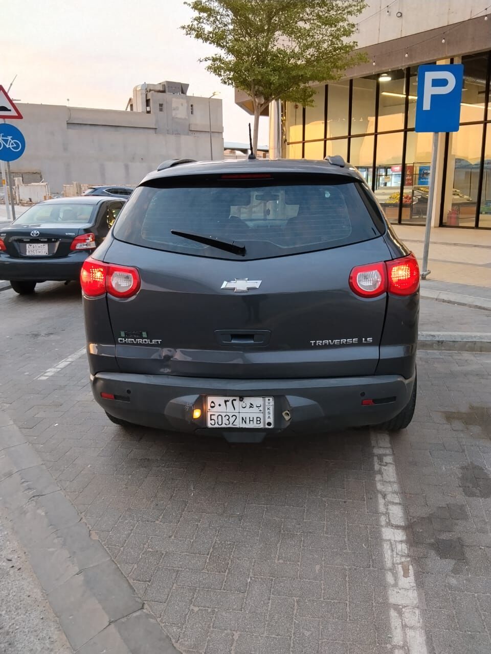 Riyadh, Vehicles, Cars & Trucks , SAR 11000,  Chevrolet Traverse,  2012,  Automatic,  250000 KM,