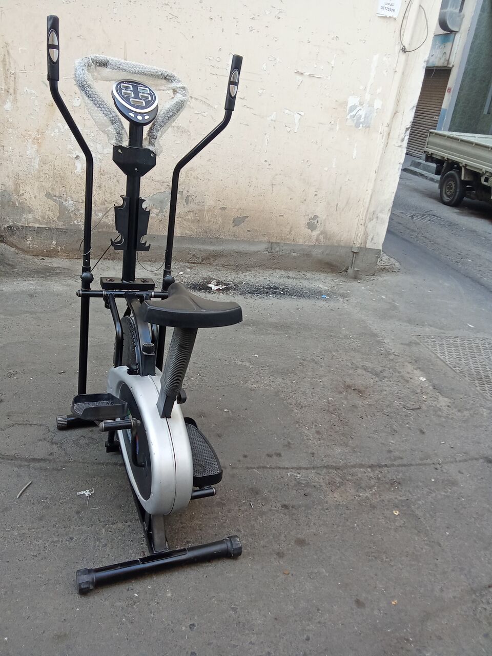 Muharraq, Electronics, BHD 8,  Microwave .. Washing Machine..exercise Cycle For Sale