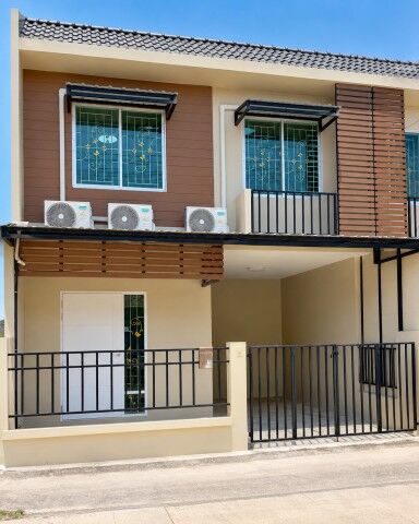 Bangkok, Villas, THB 19999,  20 Sq. Feet,  300 M. Townhouse, 2 Floors, 2 Bedrooms, New House With Furniture, 3 Kaset-Nawamin. Lat
