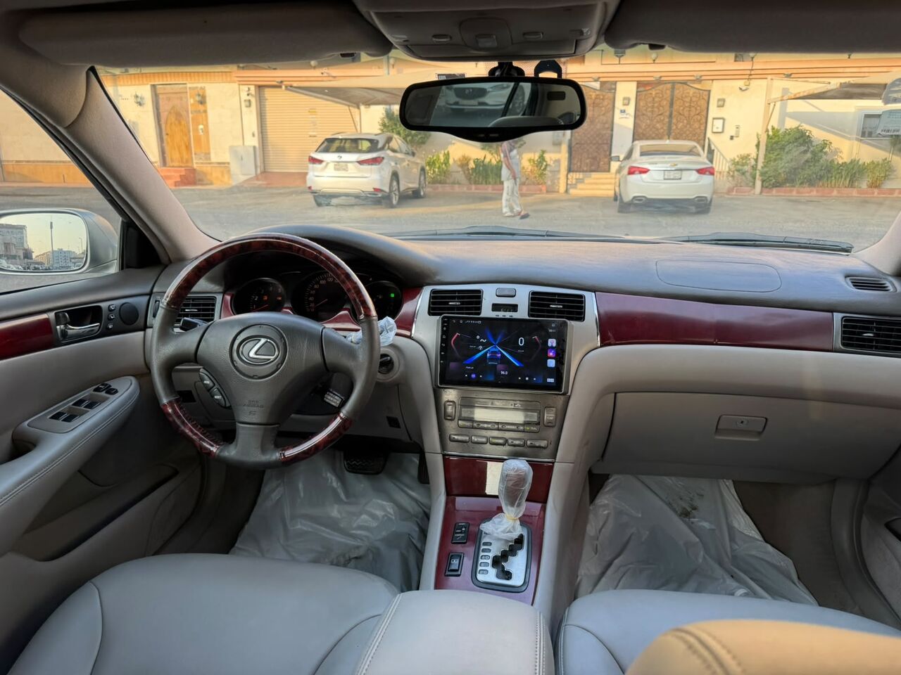 Jeddah, Vehicles, Cars & Trucks , SAR 16000,  Lexus ES,  2002,  Automatic,  600000 KM,  300 Six Cylinders Price Negotiable
