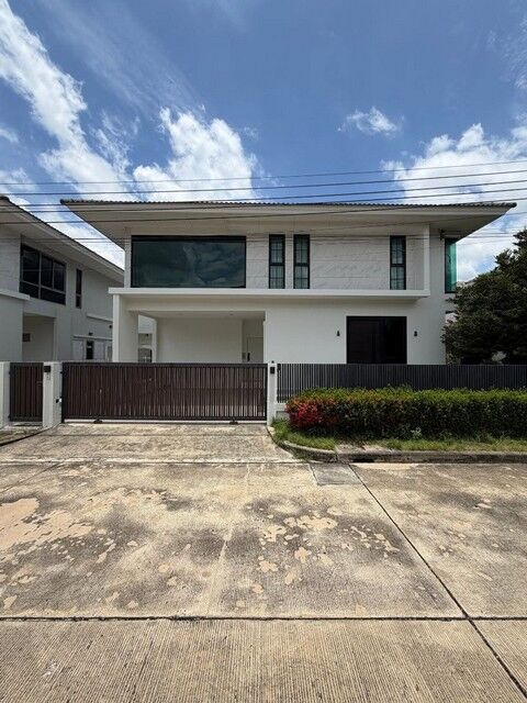 Bangkok, Villas, THB 75000,  64 Sq. Feet,  2-story Detached House For Rent, 222 Sq M., 3 Bedrooms, Perfect Place Village, Rama 9 -