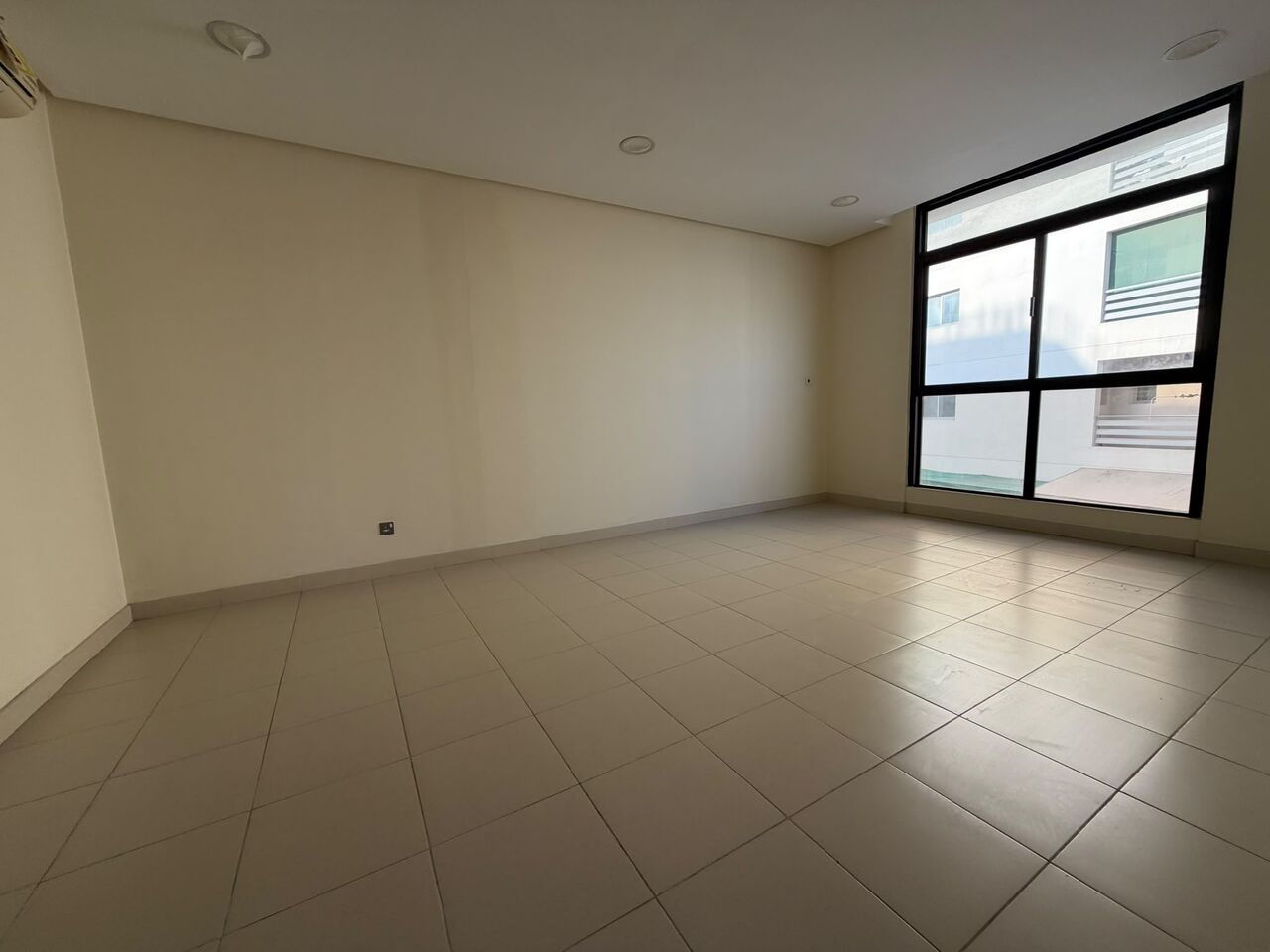 Umm Al Hassam, Apartments, Flats, Houses & Villas, BHD 275/month,  Furnished,  3 BR,  Ventilated Spacious 3BR Semi-Furnished Apartment For Rent In Um Al Hassam