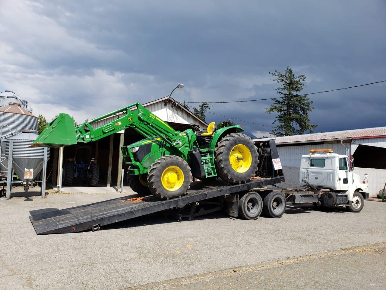 Calgary, Automotive, Need A Towing Service In Calgary? Fast, Reliable Help Is Available 24/7