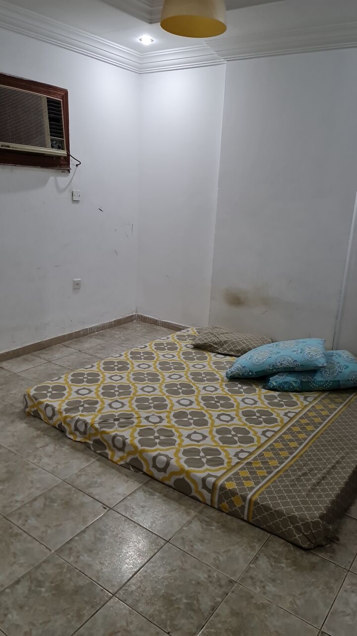 Jeddah, Rooms for Rent, SAR 900/month,  Furnished,  16 Sq. Meter,  Room Available For Bechalor