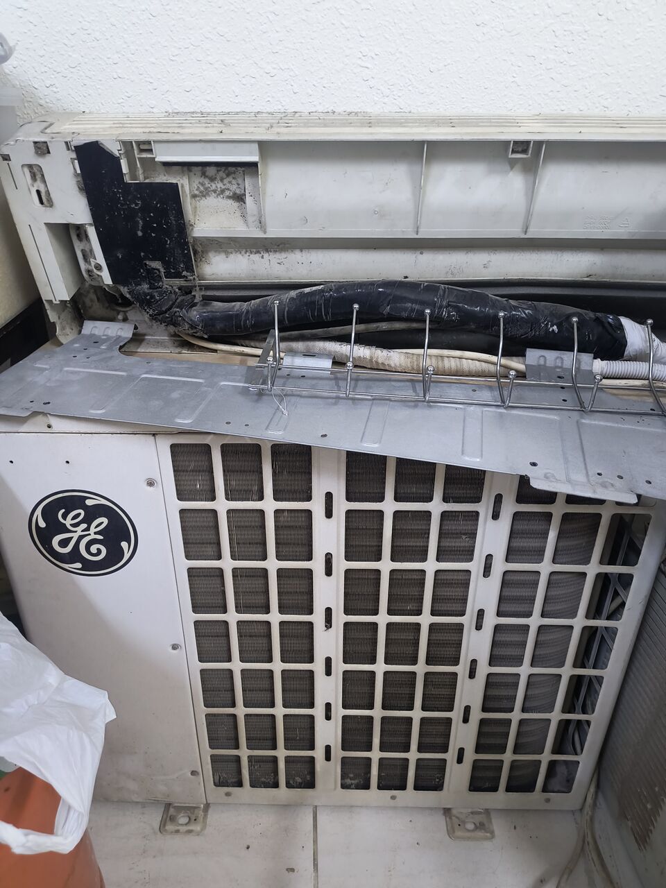 Jubail Industrial City, Air Conditioners, SAR 800,  GE 2 Ton Split AC In Very Good Condition
