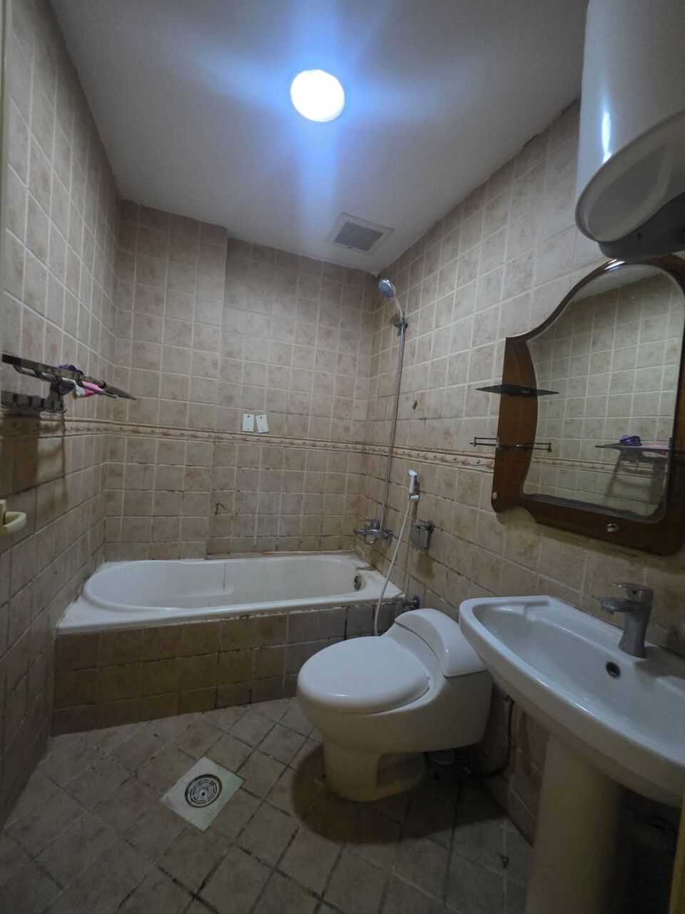 Khobar, Apartments, Flats, Houses & Villas, SAR 31800/year,  4 BR,  4 Bedrooms, A Hall, 3 Bathrooms, A Kitchen,with Air Conditioners And Elevator Available